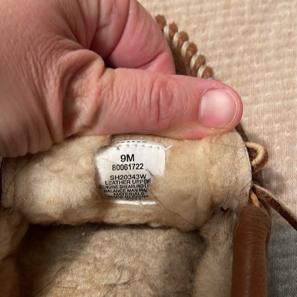 Shearling Slippers for Men Cabela's comfy warm 9 leather 80061722 82-23411 brown - Picture 2 of 4